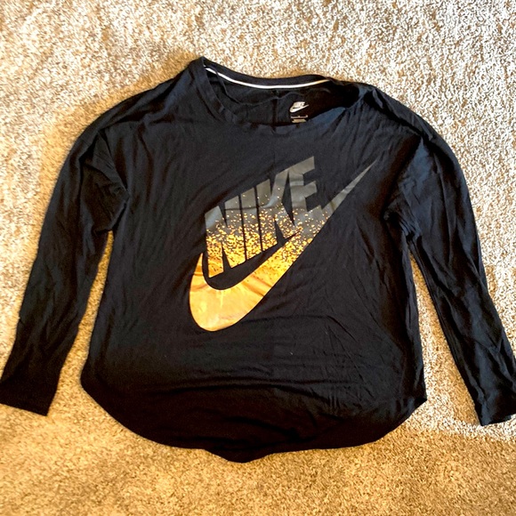 black and yellow nike long sleeve shirt